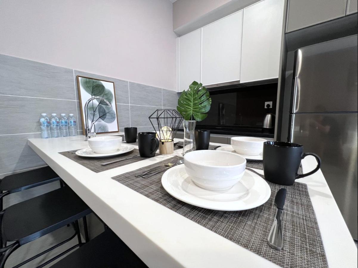 Free Parking # 2 Bed Family Bellsuite - Klia Kota Warisan Apartment