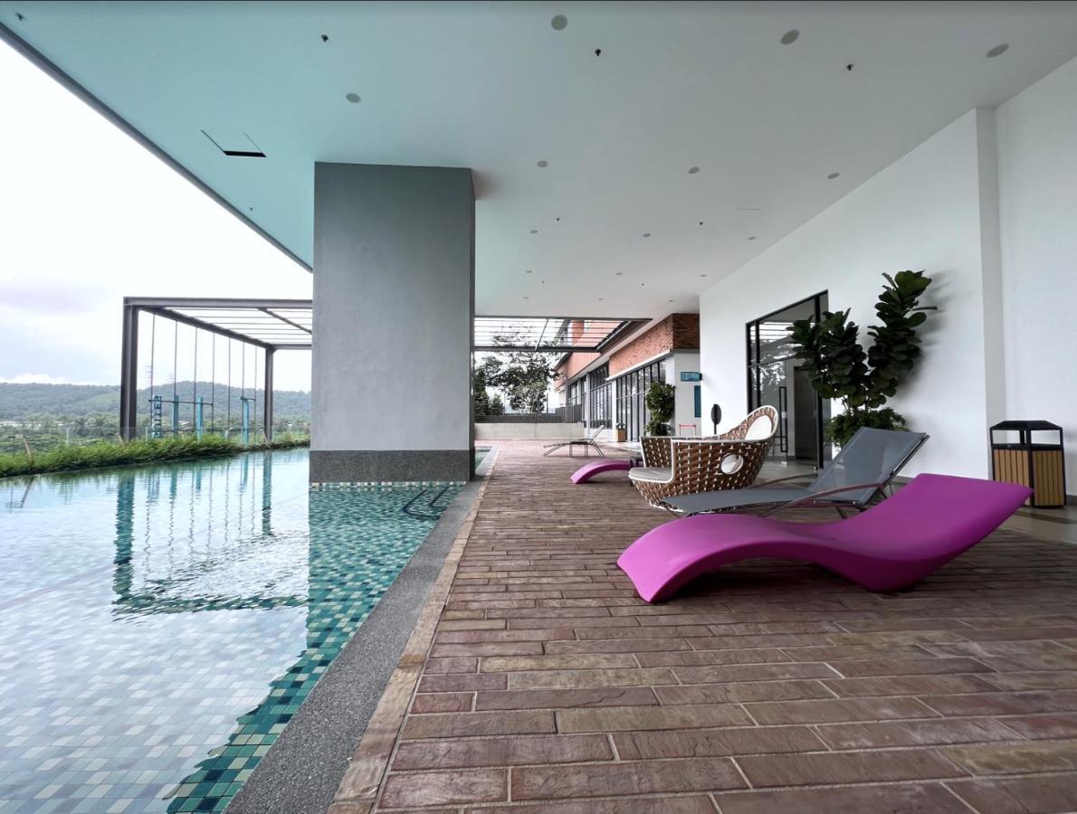 Free Parking # 2 Bed Family Bellsuite - Klia Kota Warisan Sepang