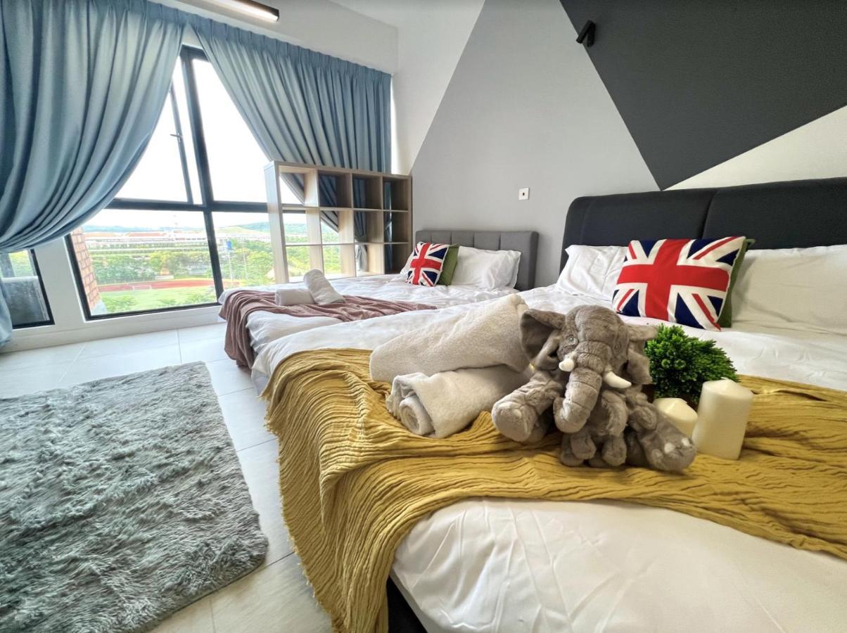 Free Parking # 2 Bed Family Bellsuite - Klia Kota Warisan Apartment *