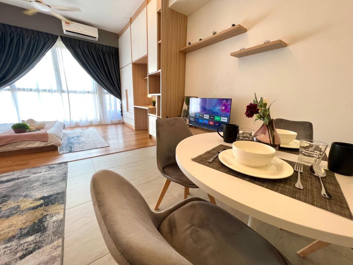Apartment Free Parking # 2 Bed Family Bellsuite - Klia Kota Warisan