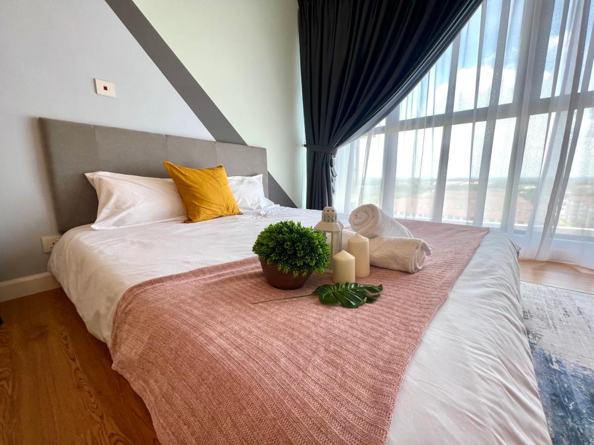 Free Parking # 2 Bed Family Bellsuite - Klia Kota Warisan Apartment