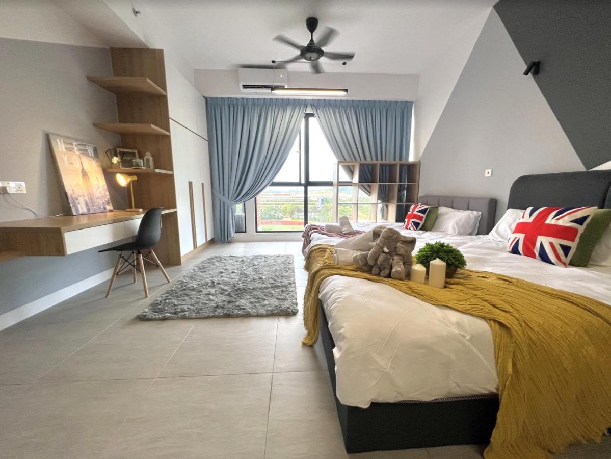 Free Parking # 2 Bed Family Bellsuite - Klia Kota Warisan Apartment