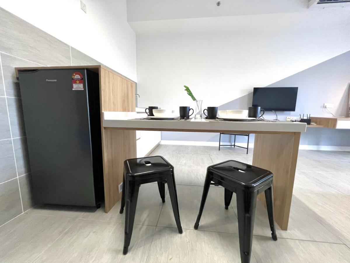 Free Parking # 2 Bed Family Bellsuite - Klia Kota Warisan Apartment
