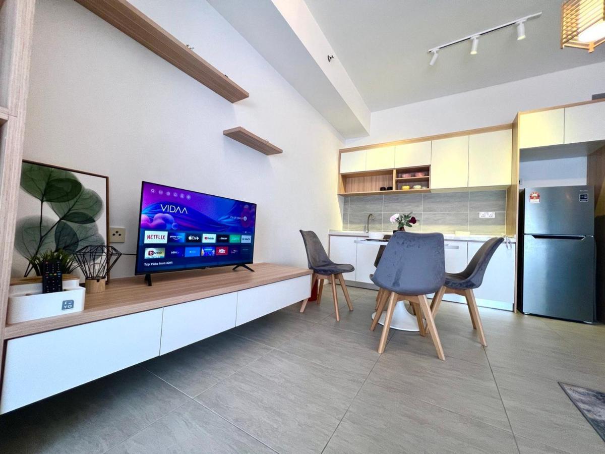 Free Parking # 2 Bed Family Bellsuite - Klia Kota Warisan Apartment *