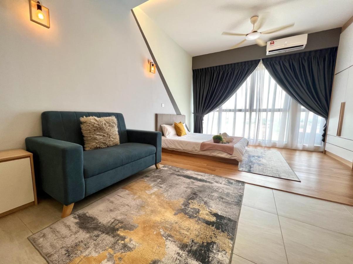Free Parking # 2 Bed Family Bellsuite - Klia Kota Warisan