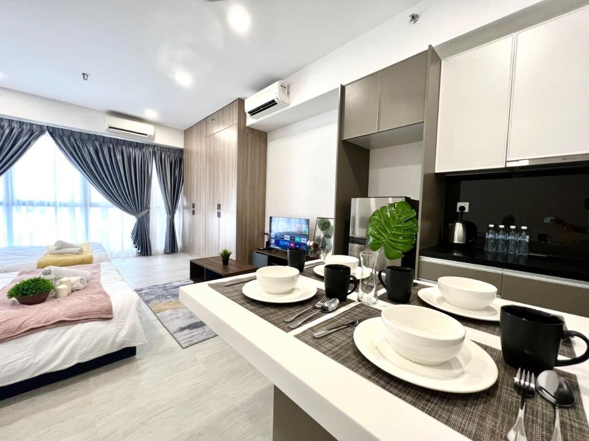Free Parking # 2 Bed Family Bellsuite - Klia Kota Warisan Apartment Sepang