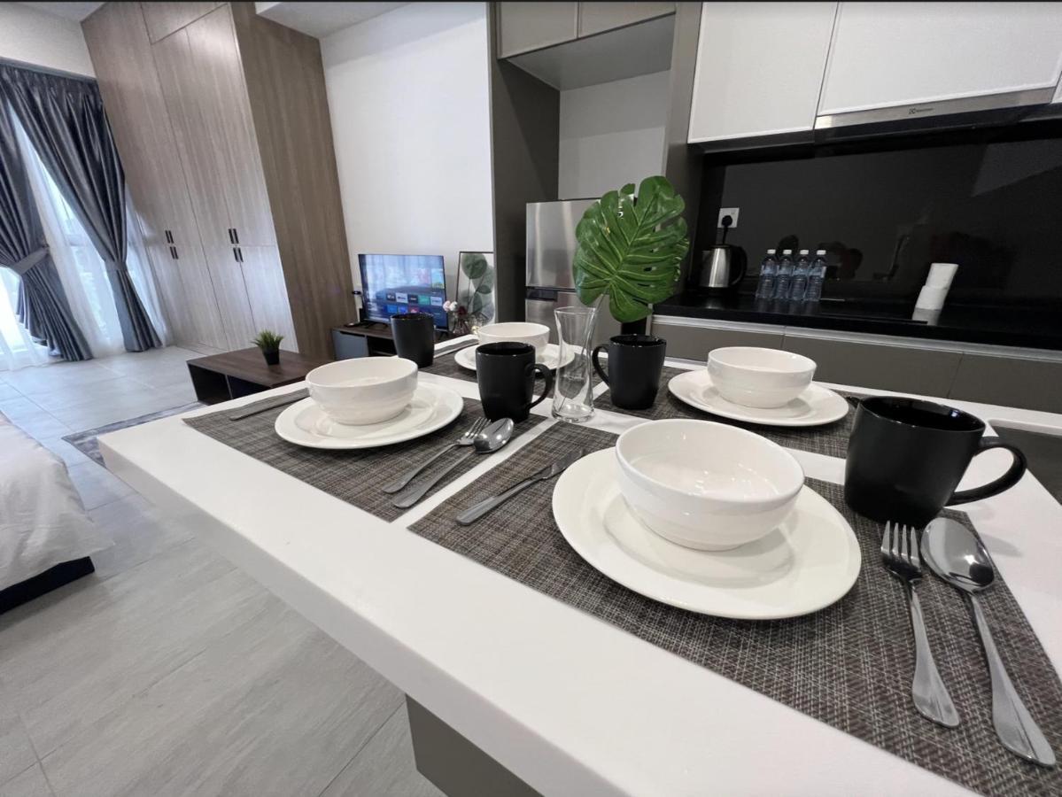 Free Parking # 2 Bed Family Bellsuite - Klia Kota Warisan