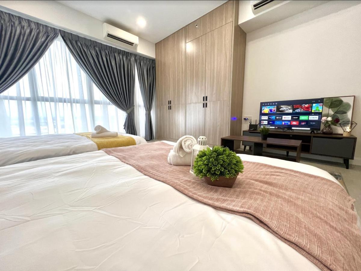 Free Parking # 2 Bed Family Bellsuite - Klia Kota Warisan Apartment *