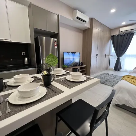 Free Parking # 2 Bed Family Bellsuite - Sepang Klia Kota Warisan Exterior photo