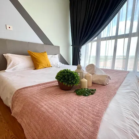 Free Parking # 2 Bed Family Bellsuite - Sepang Klia Kota Warisan Exterior photo