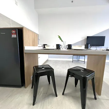Free Parking # 2 Bed Family Bellsuite - Sepang Klia Kota Warisan Exterior photo